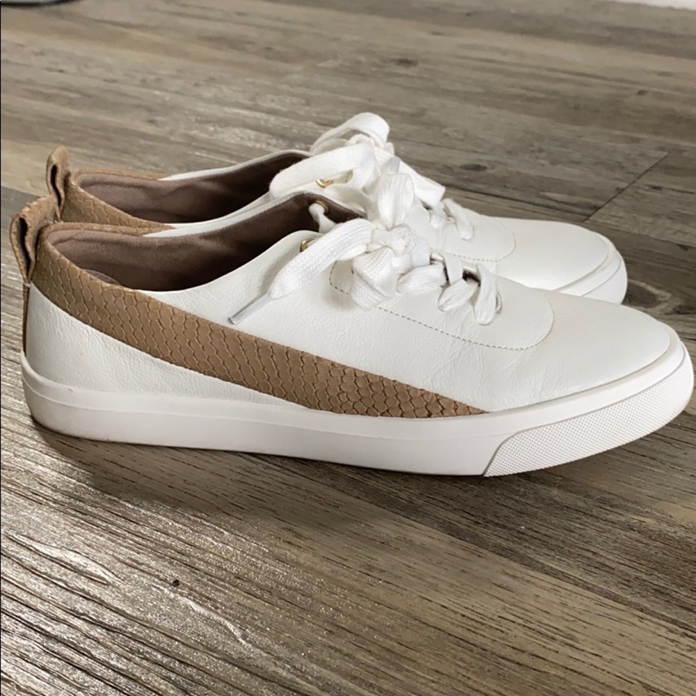 SOLD *******Antonio Melani leather canvas Shoes